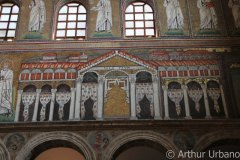 Ravenna Palatium, Sant'Apollinare Nuovo, Ravenna, Detail